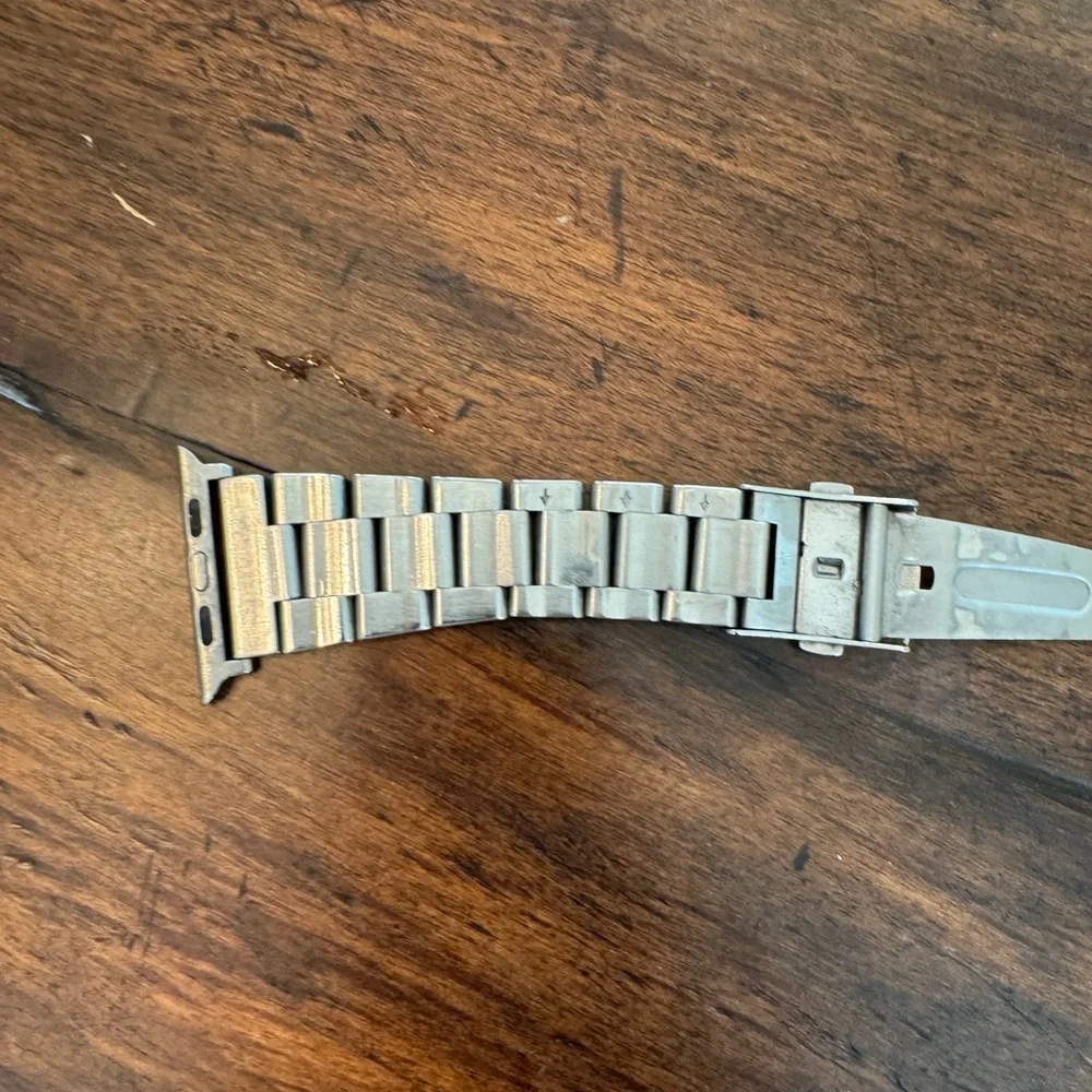 Silver Stainless Steel Apple Watch Band-Size 44